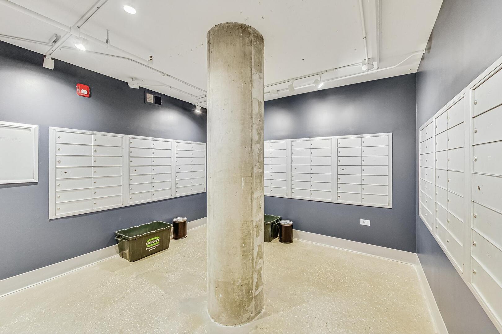 111 South Morgan Street, Unit 703 Chicago, IL 60607 - Photo 5 of 26