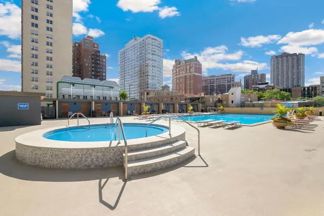 $224,700 | 655 West Irving Park Road, Unit 5413, Chicago, IL 60613