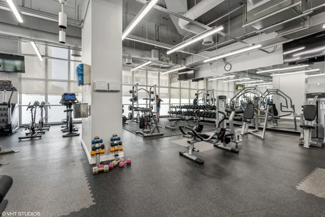 $224,700 | 655 West Irving Park Road, Unit 5413, Chicago, IL 60613