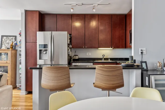 $224,700 | 655 West Irving Park Road, Unit 5413, Chicago, IL 60613