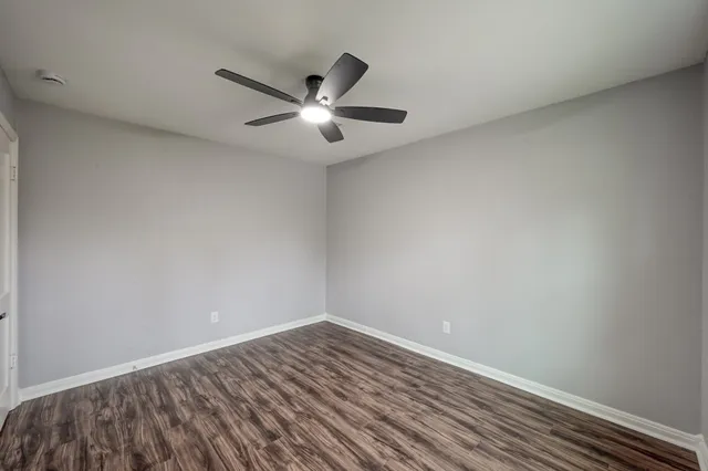 $1,948 | 513 Barkley Street, Houston, TX 77022