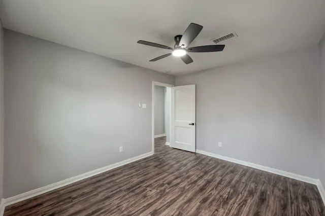 $1,948 | 513 Barkley Street, Houston, TX 77022