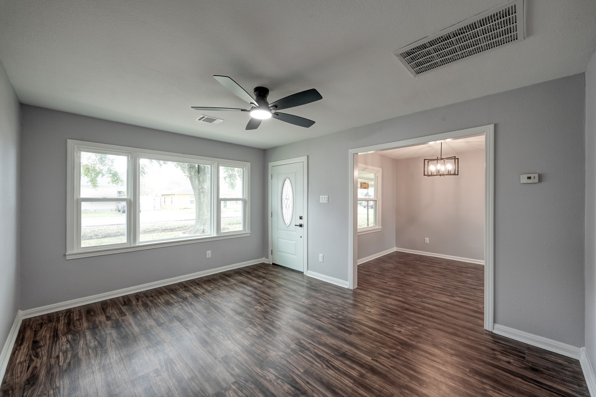 513 Barkley Street Houston, TX 77022 - Photo 23 of 48