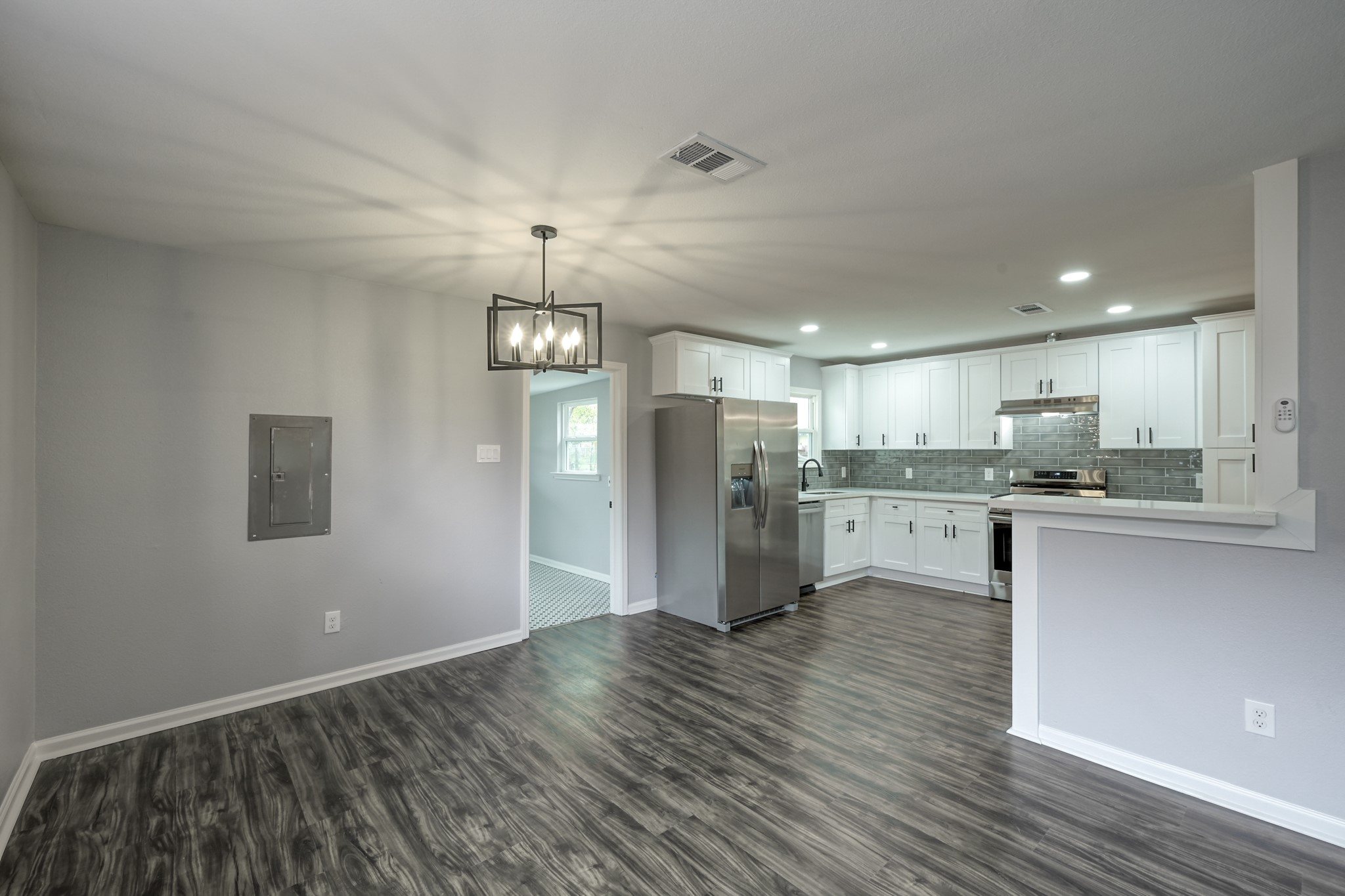 513 Barkley Street Houston, TX 77022 - Photo 39 of 48