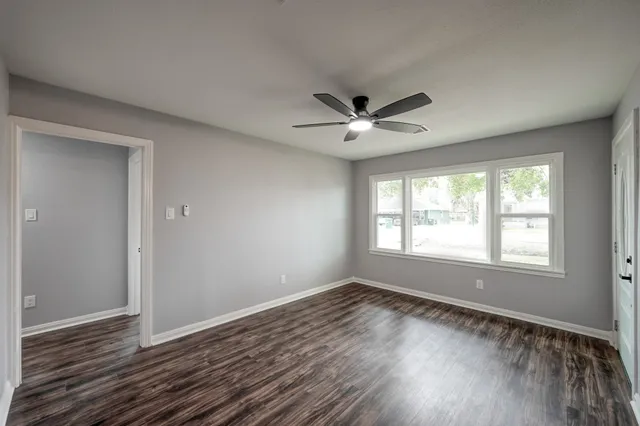 $1,948 | 513 Barkley Street, Houston, TX 77022