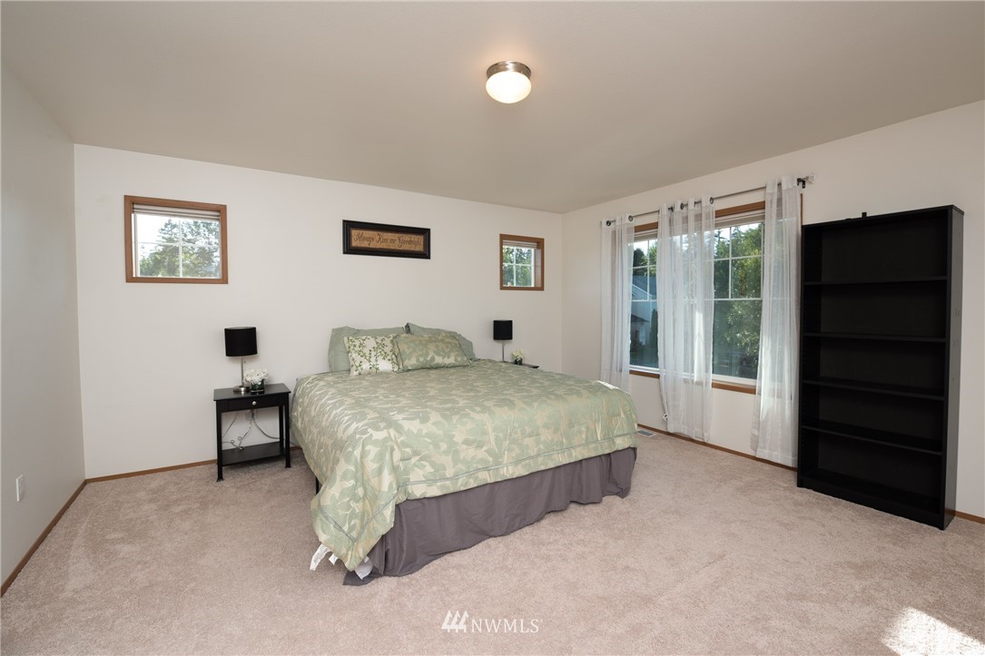 1302 190th Street Southeast Bothell, WA 98012 - Photo 13 of 22 Gallery Image 13