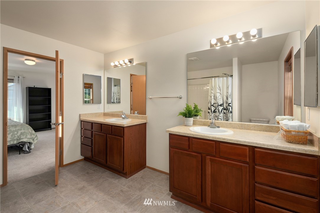 1302 190th Street Southeast Bothell, WA 98012 - Photo 15 of 22 Gallery Image 15