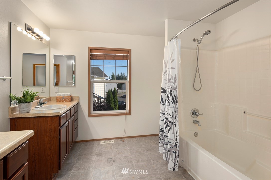 1302 190th Street Southeast Bothell, WA 98012 - Photo 16 of 22 Gallery Image 16
