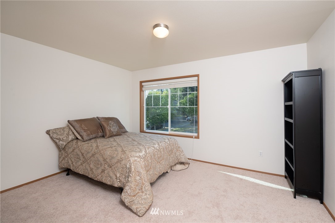 1302 190th Street Southeast Bothell, WA 98012 - Photo 18 of 22 Gallery Image 18