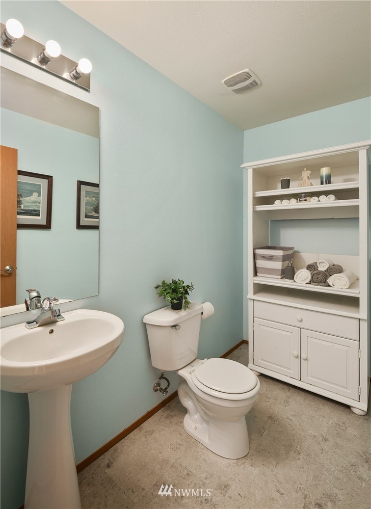 1302 190th Street Southeast Bothell, WA 98012 - Photo 10 of 22 Gallery Image 10