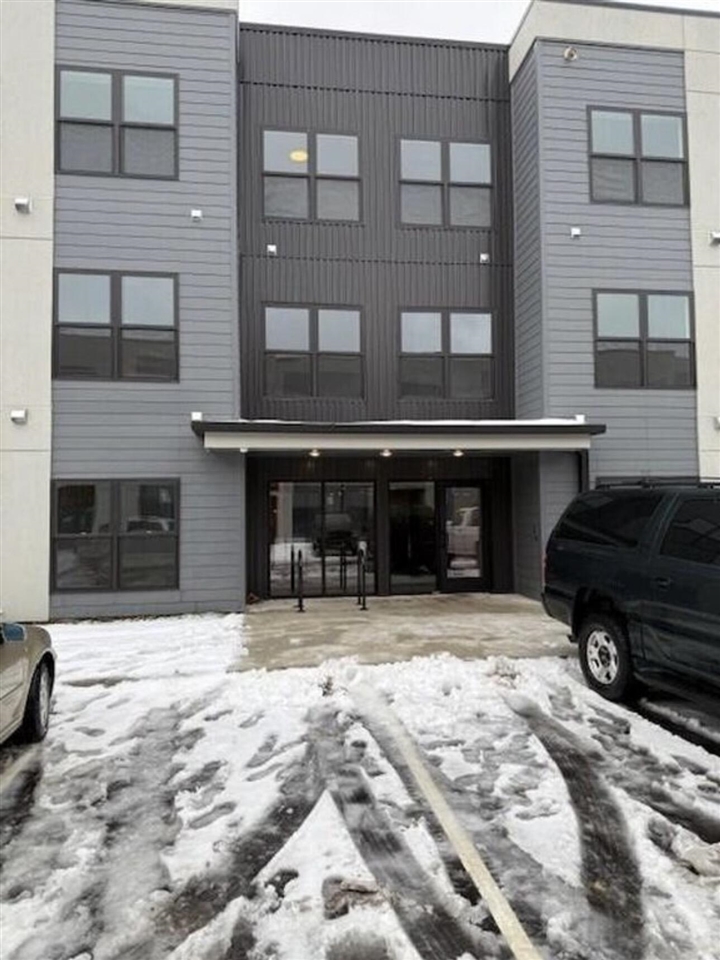 2645 Burton Road, Unit : 2 BED Ann Arbor, MI 48104 - Photo 2 of 25