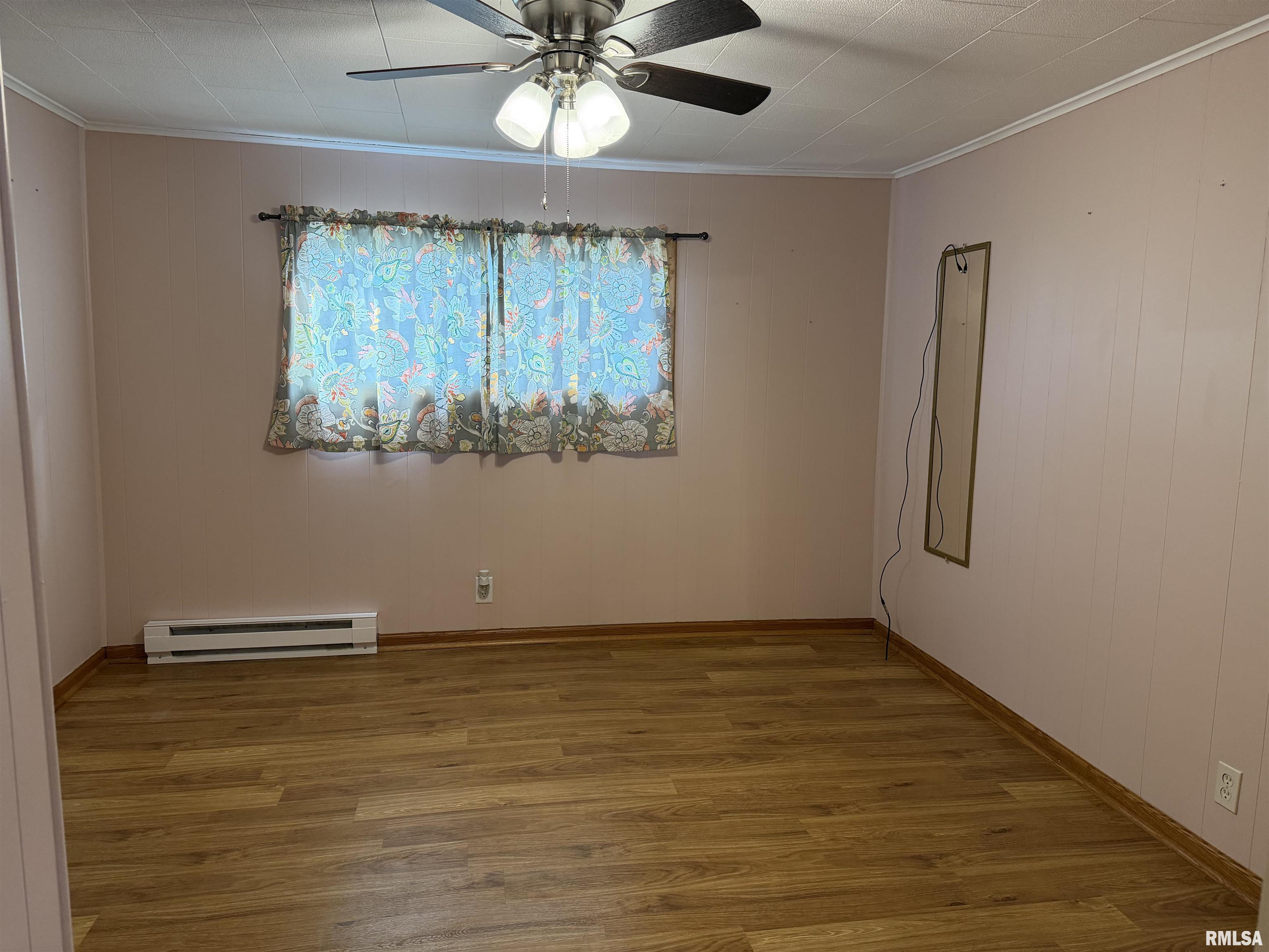 27 North High Street Winchester, IL 62694 - Photo 5 of 11