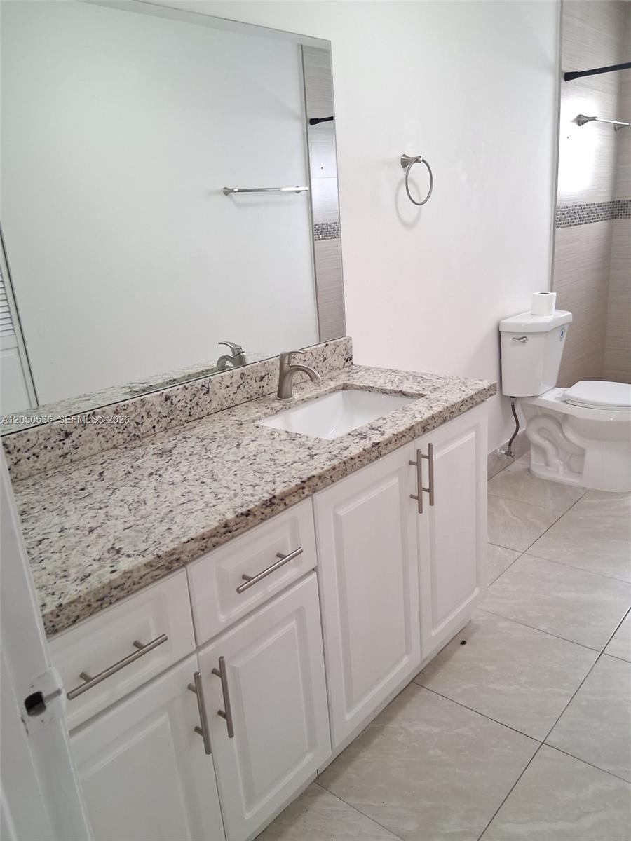 1231 Southwest 136th Place, Unit B Miami, FL 33184 - Photo 8 of 14