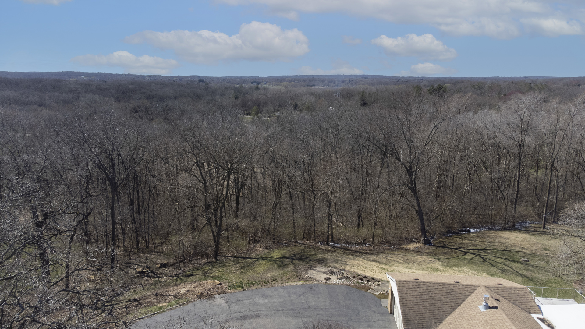 38W481 Silver Glen Road St. Charles, IL 60175 - Photo 18 of 21 a view of a yard with an trees