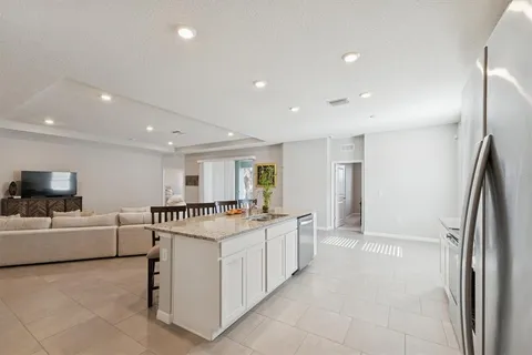 $537,500 | 10702 Laxer Cay Loop, San Antonio, FL 33576