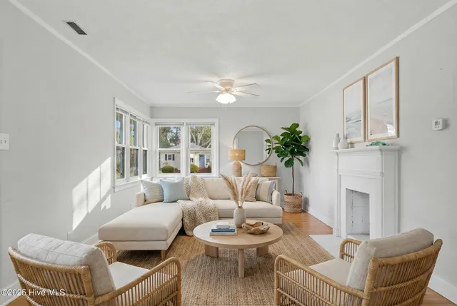 $1,895 | 105 North 25th Street, Wilmington, NC 28405