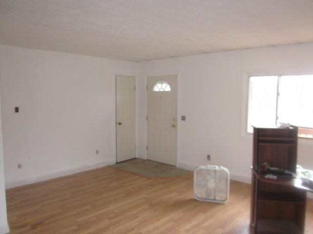 11575 4 Mile Road Plainwell, MI 49080 - Photo 5 of 12 073