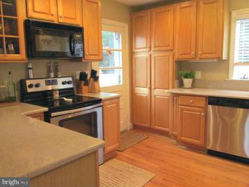 129 Farragut Road Annapolis, MD 21401 - Photo 4 of 30 Kitchen
