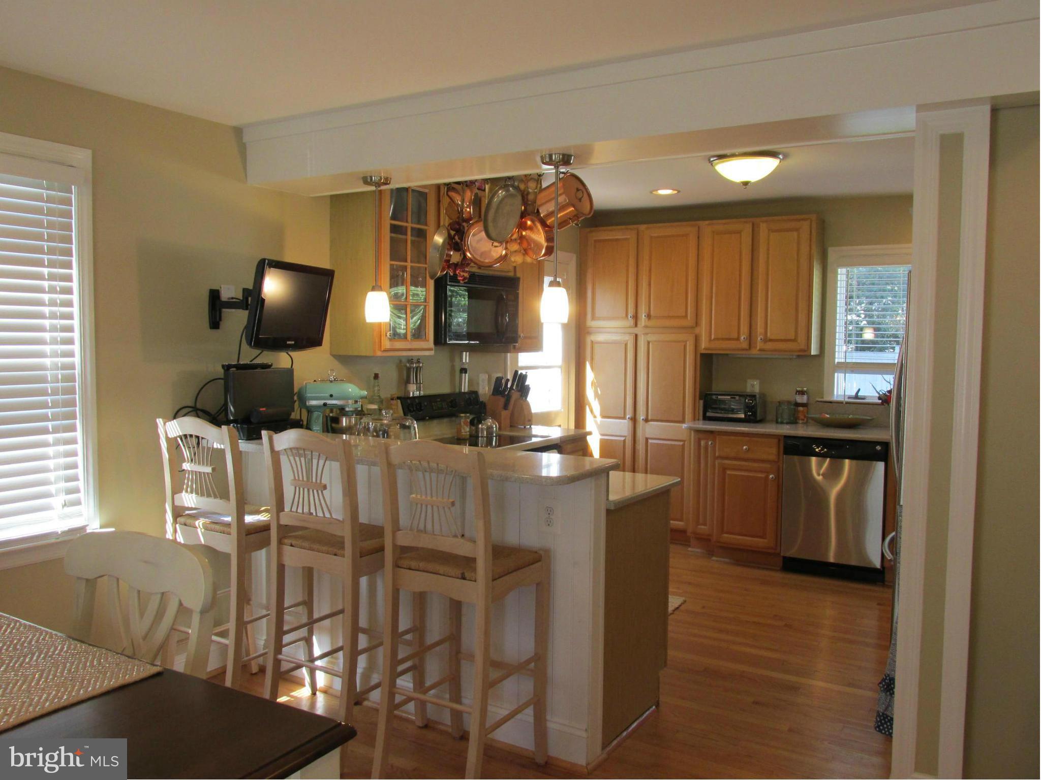 129 Farragut Road Annapolis, MD 21401 - Photo 5 of 30 Interior (General)