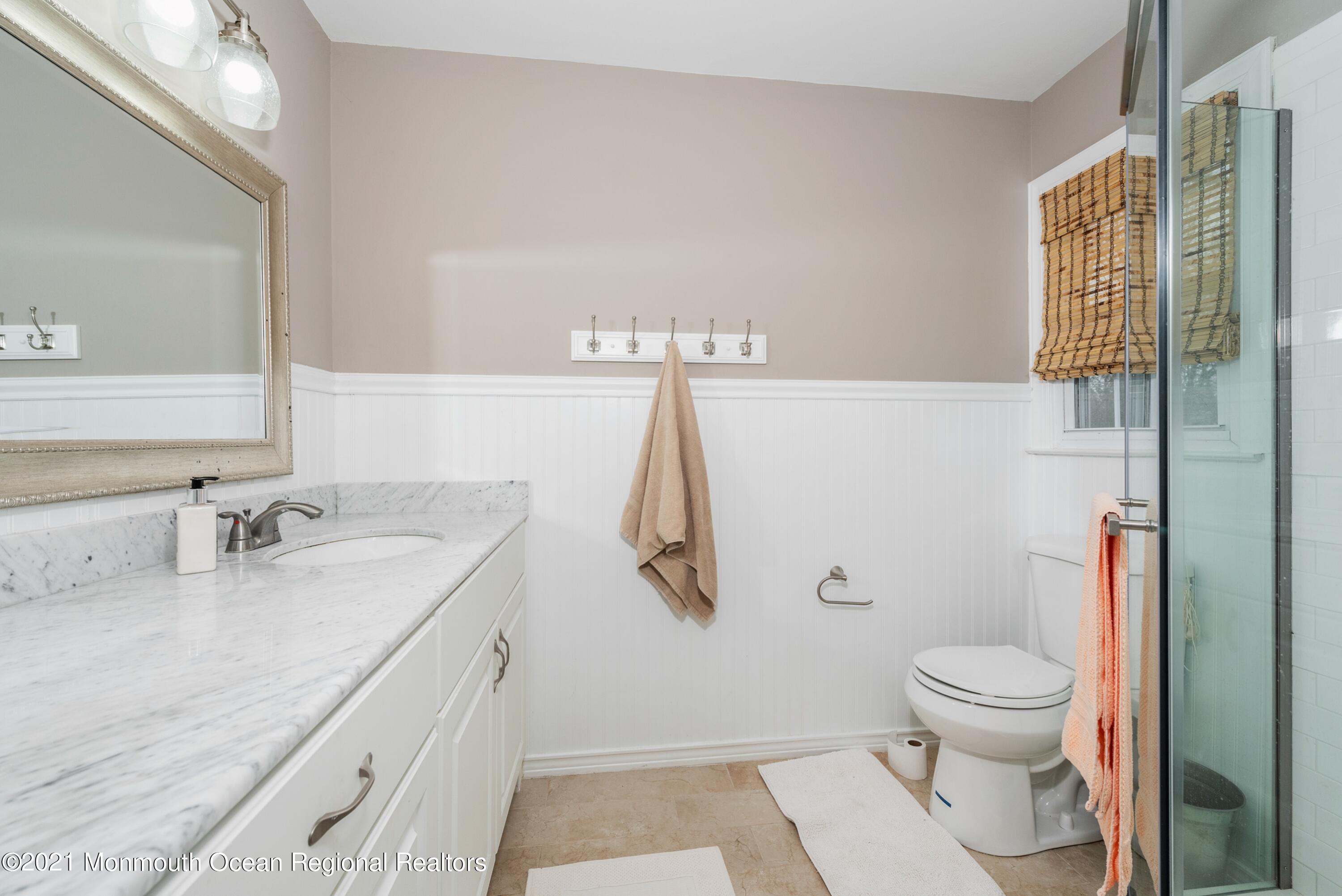 15 Cornwall Road Freehold, NJ 07728 - Photo 22 of 38 Master Bath