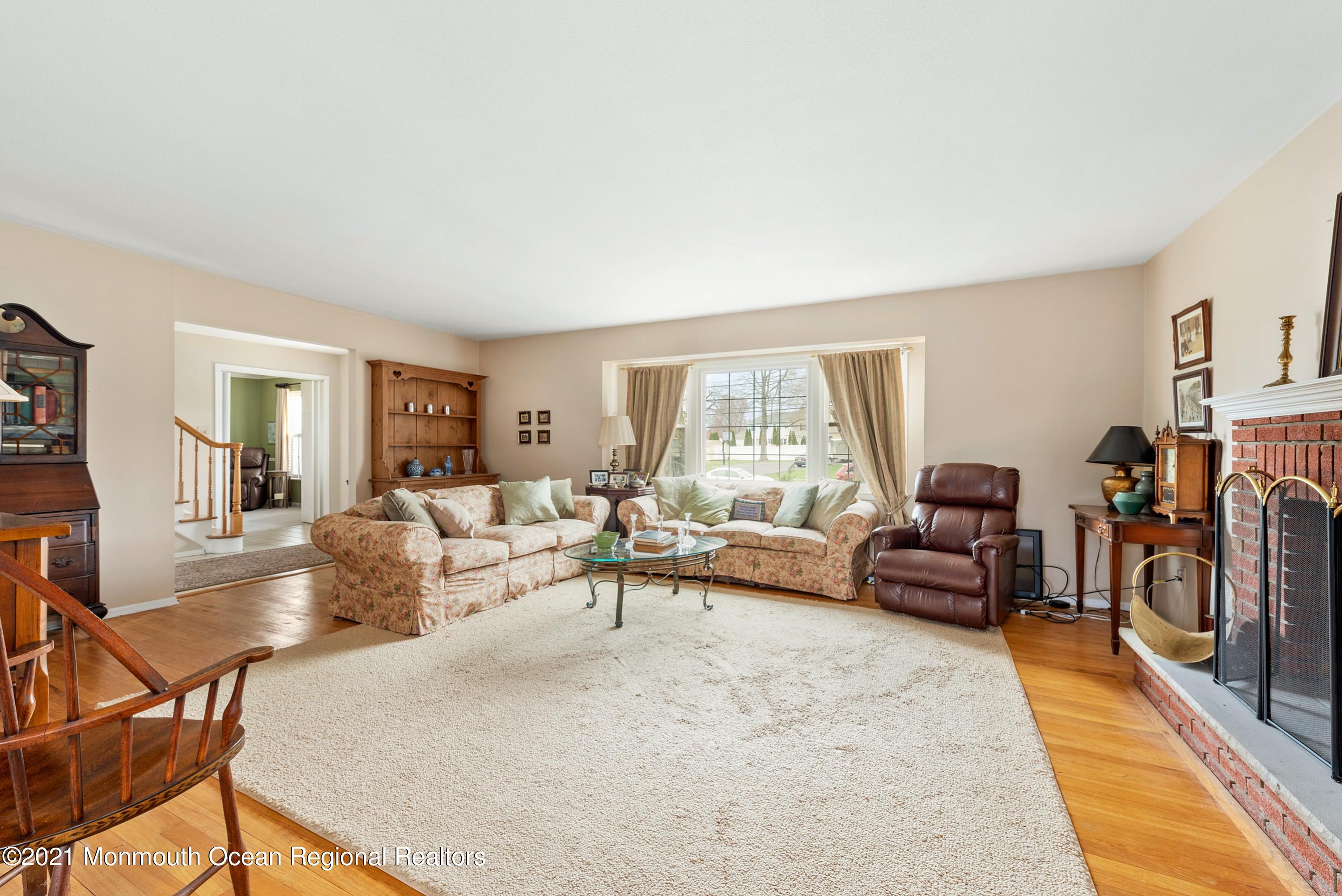 15 Cornwall Road Freehold, NJ 07728 - Photo 8 of 38 Living Room Views
