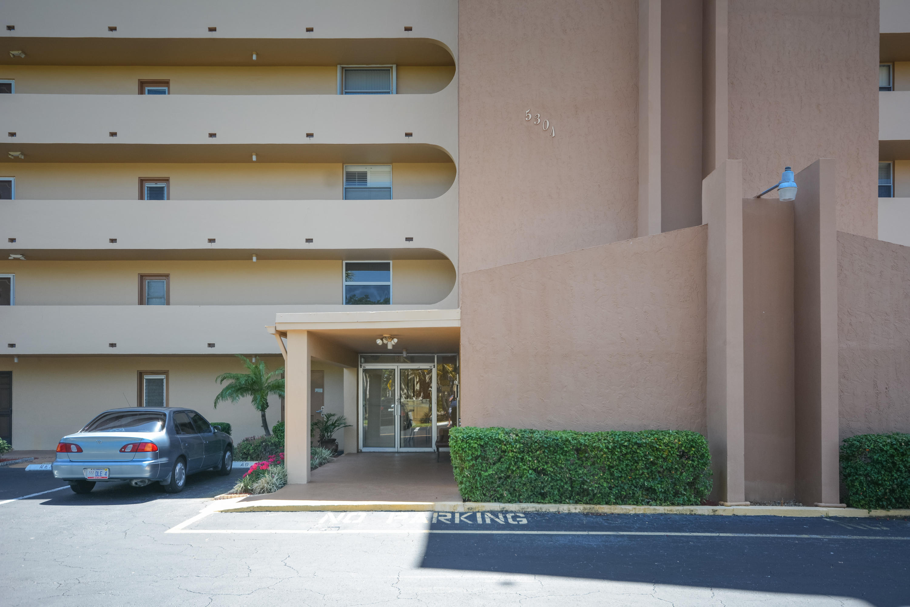 5301 Northwest 2nd Avenue, Unit 408 Boca Raton, FL 33487 - Photo 20 of 27 YOUR PARKING SPOT!