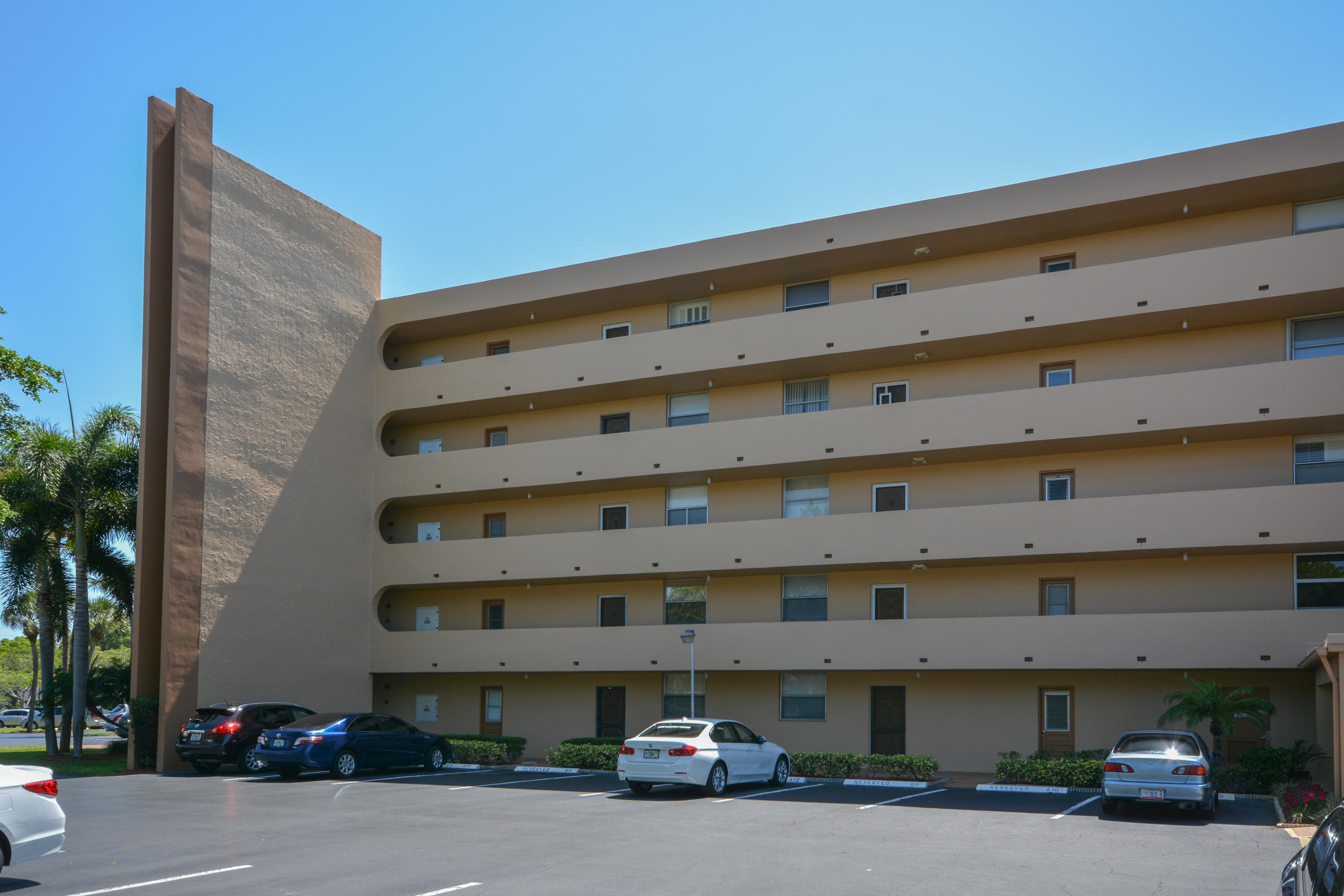 5301 Northwest 2nd Avenue, Unit 408 Boca Raton, FL 33487 - Photo 21 of 27 building front