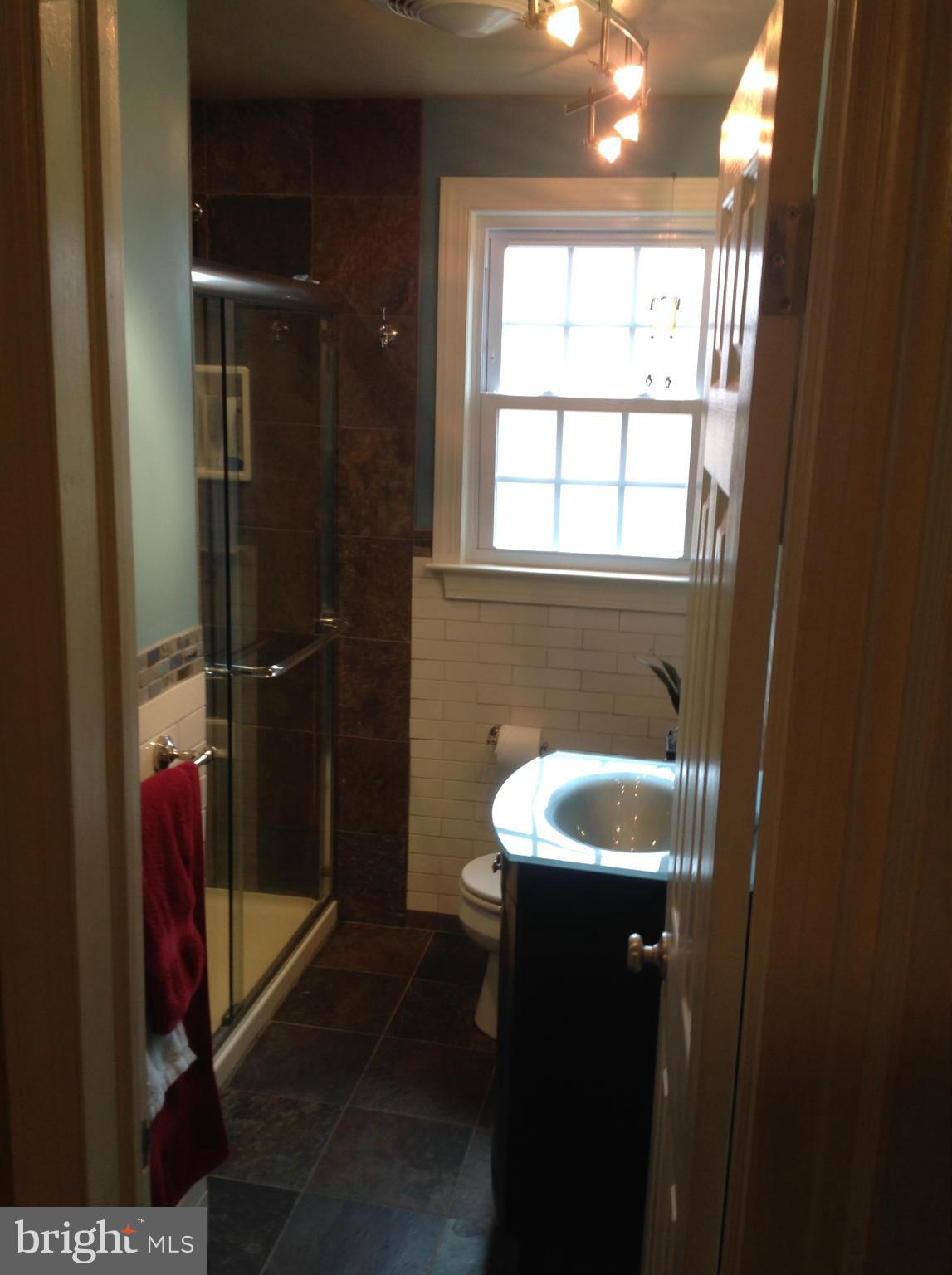 901 Wanda Road Linthicum Heights, MD 21090 - Photo 10 of 30 Bath