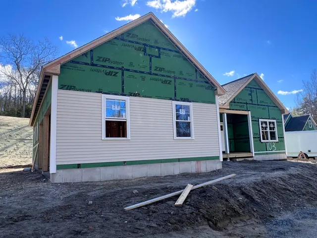 $724,900 | 103 Seaverns Bridge Road, Merrimack, NH 03054