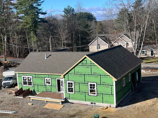 $724,900 | 103 Seaverns Bridge Road, Merrimack, NH 03054