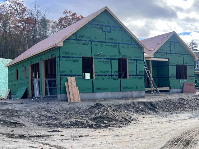 $724,900 | 103 Seaverns Bridge Road, Merrimack, NH 03054