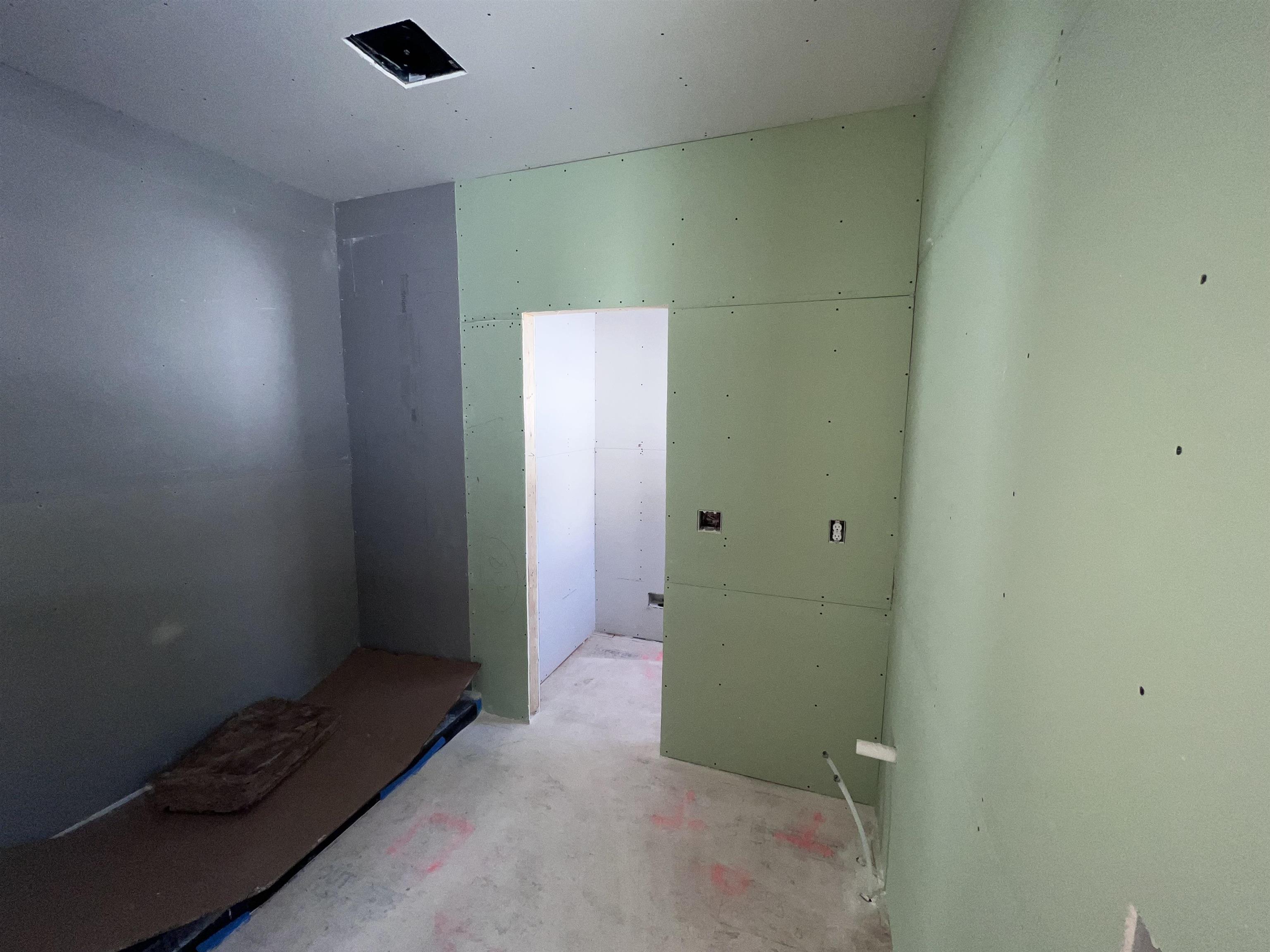 103 Seaverns Bridge Road Merrimack, NH 03054 - Photo 8 of 17