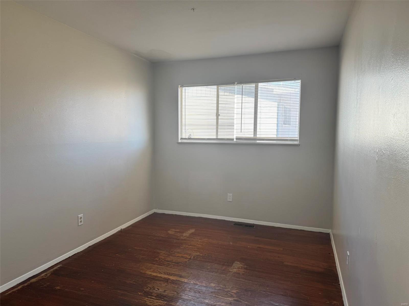 6711 Howdershell Road Hazelwood, MO 63042 - Photo 17 of 37 Gallery Image 17