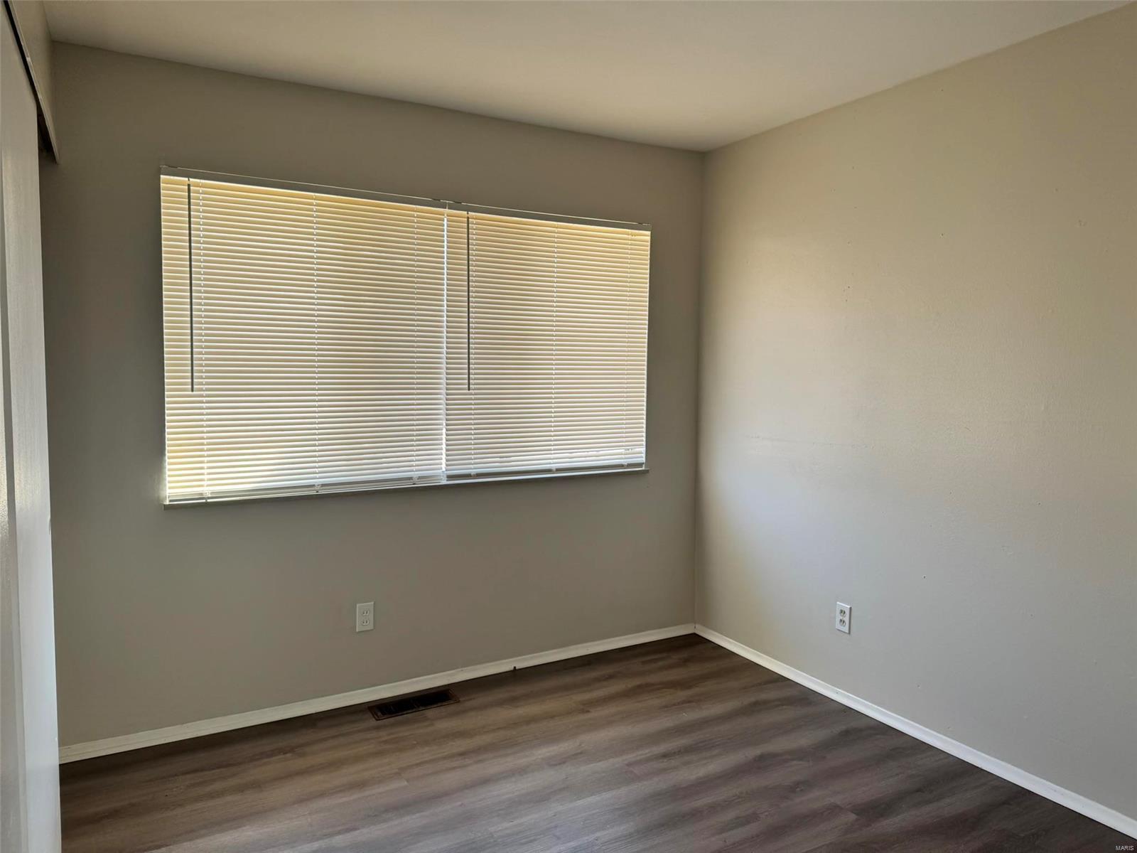 6711 Howdershell Road Hazelwood, MO 63042 - Photo 19 of 37 Gallery Image 19