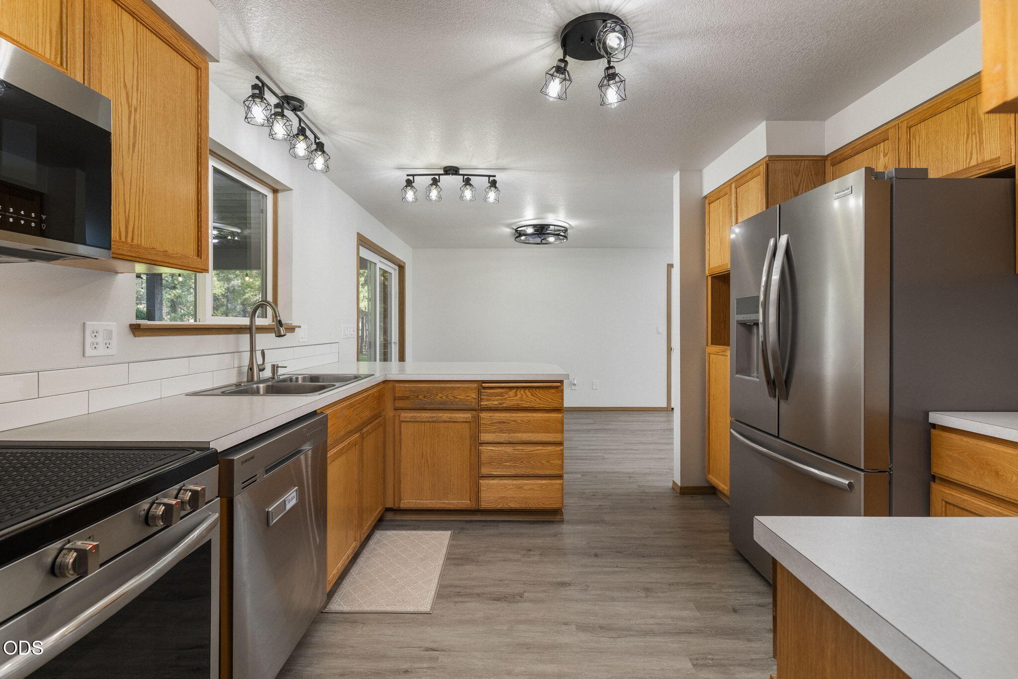55135 Foster Road Bend, OR 97707 - Photo 16 of 31 Gallery Image 16