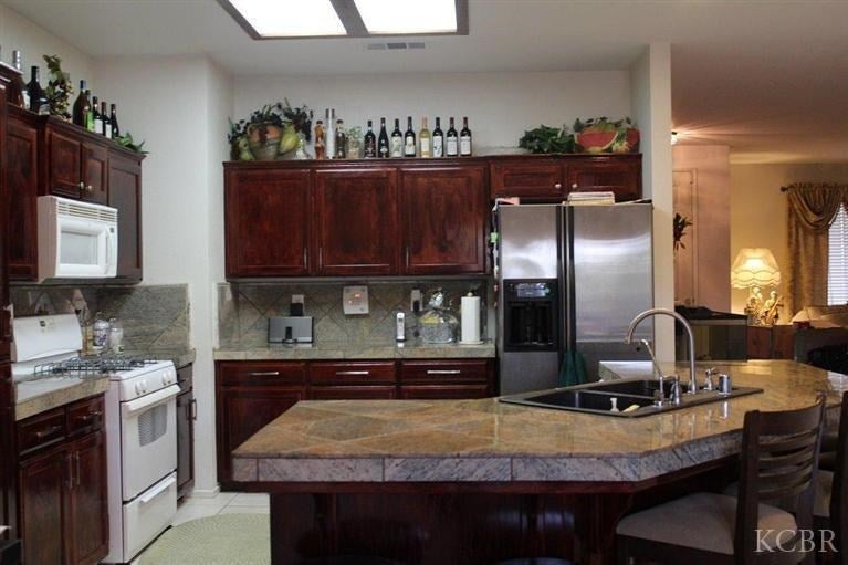 916 North Deanza Road Hanford, CA 93230 - Photo 4 of 10 Gallery Image 4