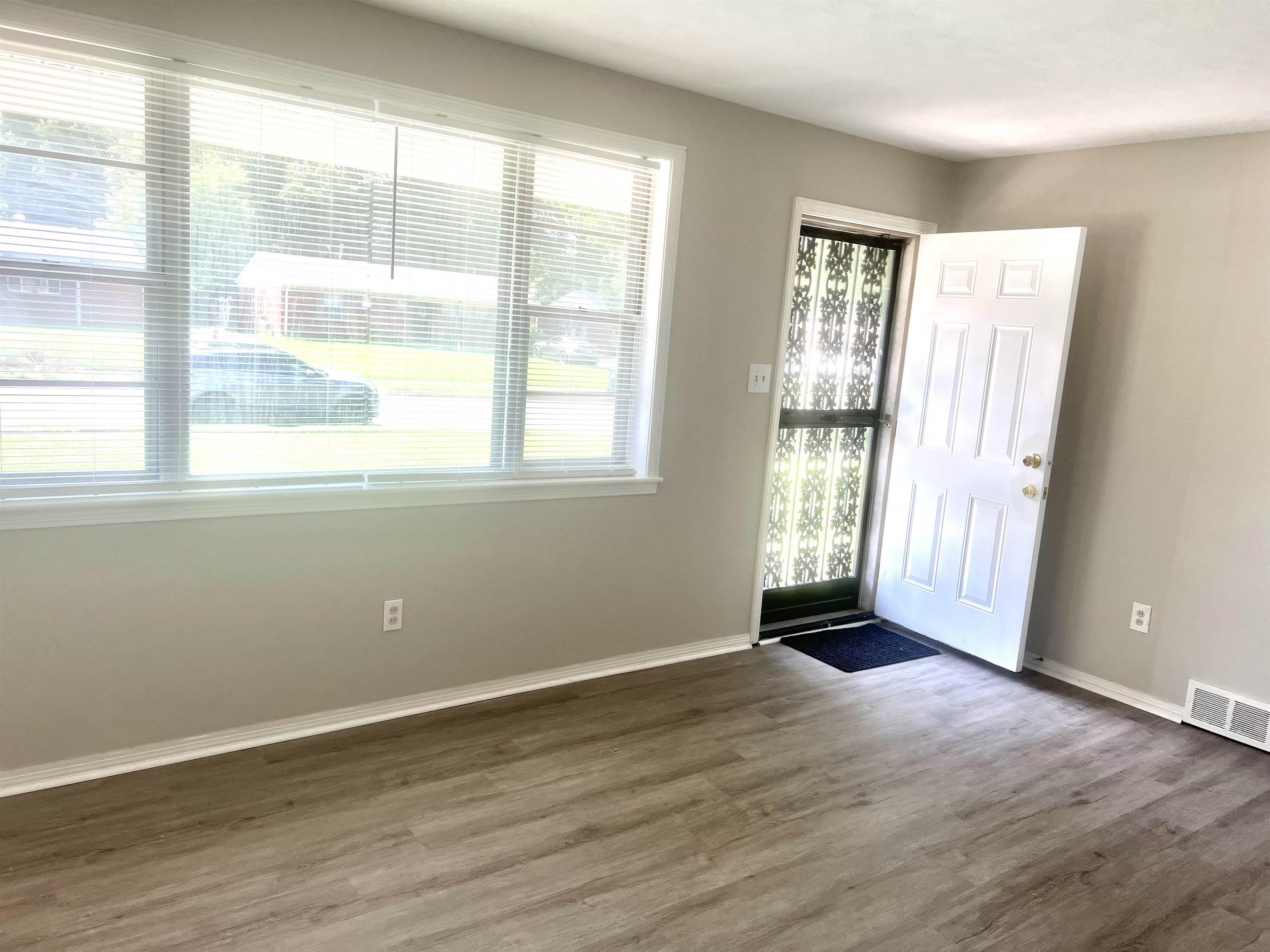 3008 Dearing Road Memphis, TN 38118 - Photo 8 of 22