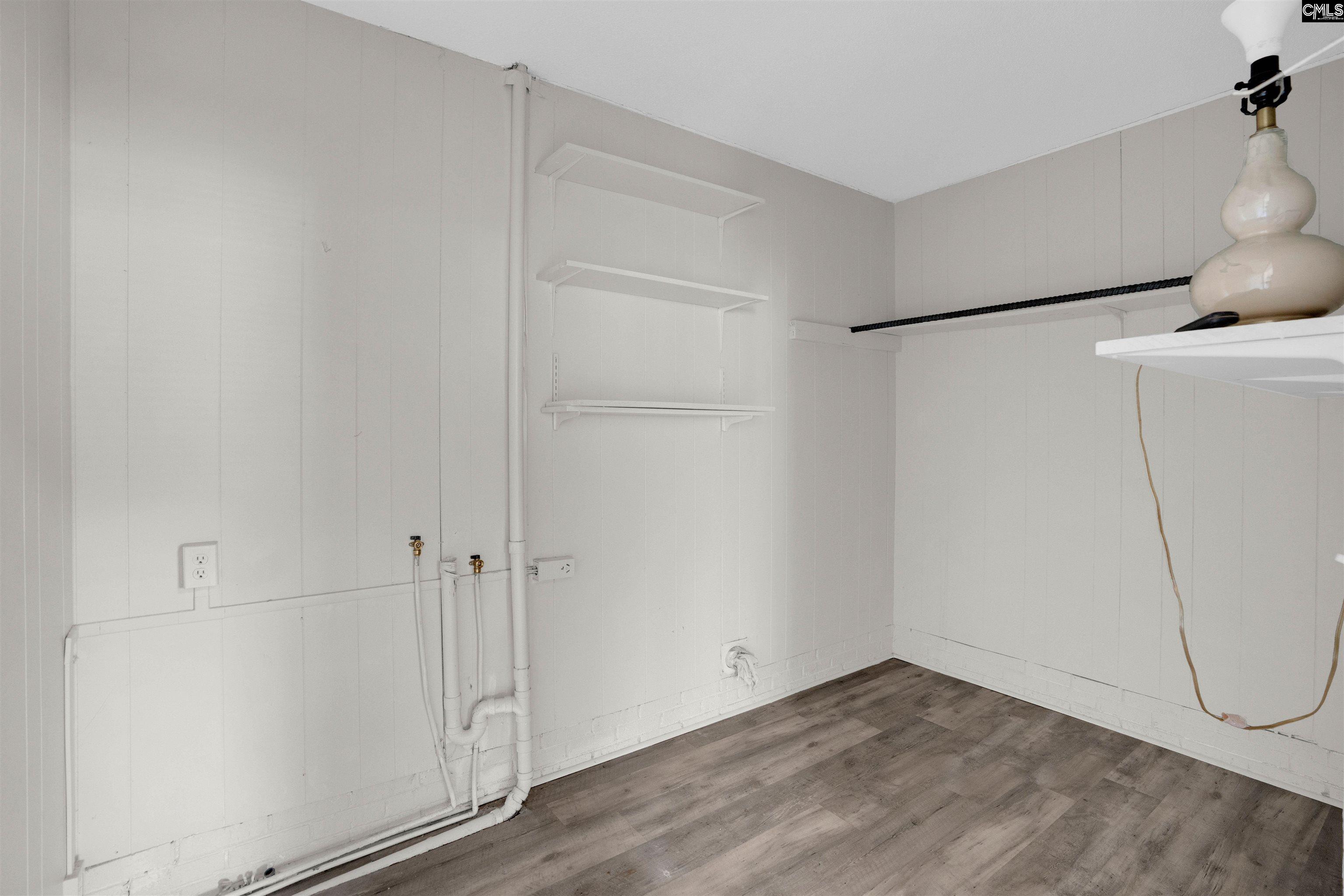 2620 Pleasant Ridge Drive Columbia, SC 29209 - Photo 22 of 37 a view of small space with wooden floor