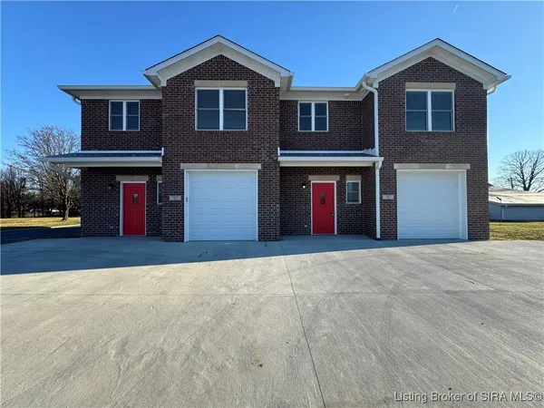 $2,110 | 2022 Greentree Boulevard, Clarksville, IN 47129