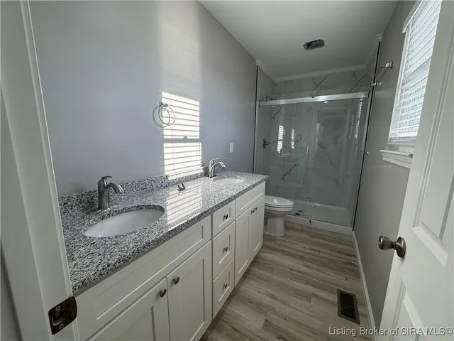 $2,110 | 2022 Greentree Boulevard, Clarksville, IN 47129