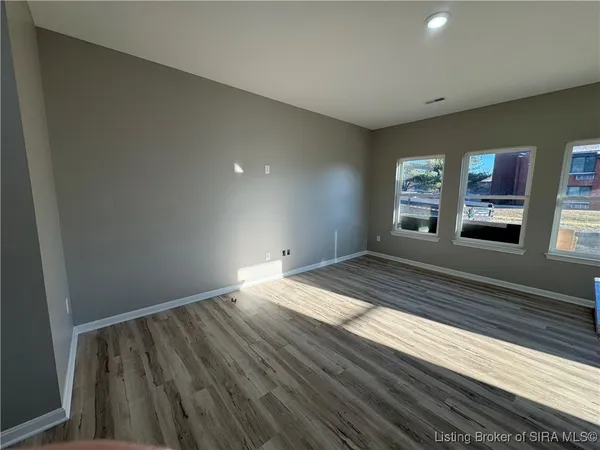 $2,110 | 2022 Greentree Boulevard, Clarksville, IN 47129