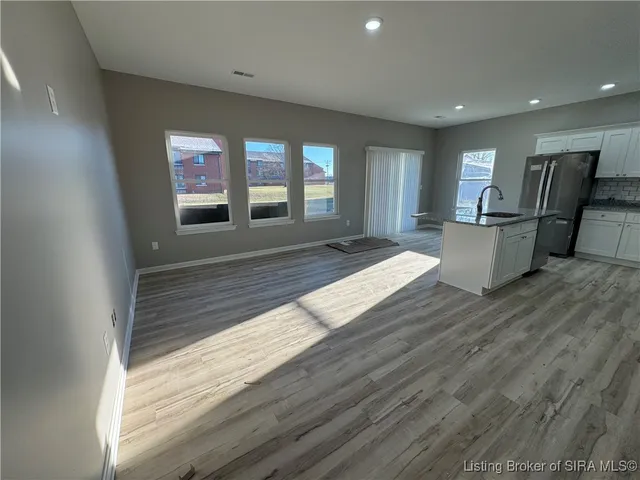 $2,110 | 2022 Greentree Boulevard, Clarksville, IN 47129