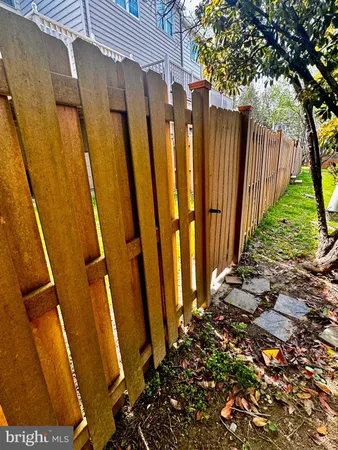 $3,600 | 13 Fire Princess Court, Rockville, MD 20850