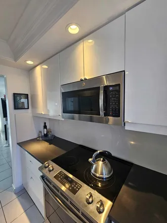 $4,200 | 505 North Riverside Drive, Unit 12A, Pompano Beach, FL 33062