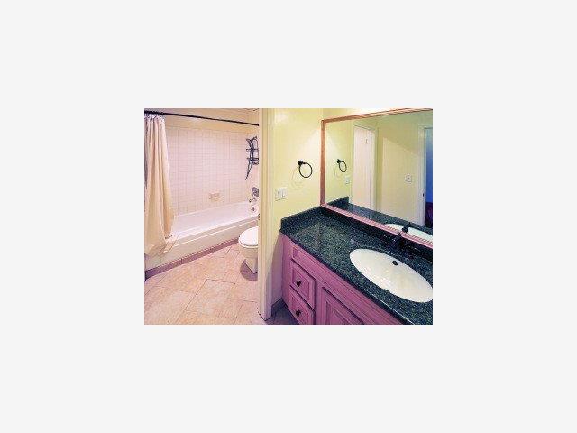 99 East Middlefield Road, Unit 25 Mountain View, CA 94043 - Photo 5 of 7 Gallery Image 5