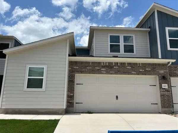 $2,250 | 1850 Settlers Glen Drive, Unit 1105, Round Rock, TX 78665