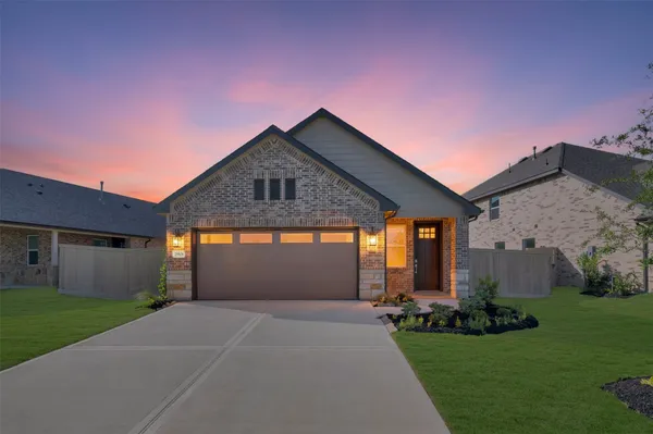 $284,875 | 29506 Pondview Drive, Waller, TX 77484