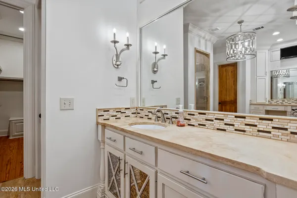 $945,000 | 105 Livingston Drive, Madison, MS 39110