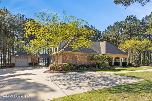 $945,000 | 105 Livingston Drive, Madison, MS 39110