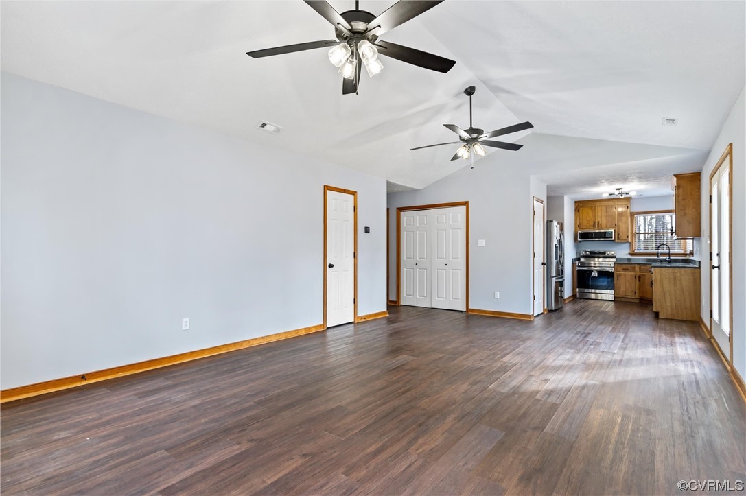 12331 Green Oak Road Providence Forge, VA 23140 - Photo 4 of 27 Gallery Image 4